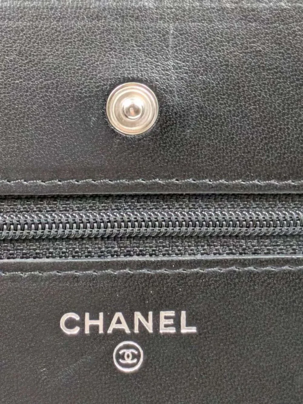 Pre-owned Chanel Camellia Embossed Lambskin Wallet On Chain Black - Picture 6 of 13